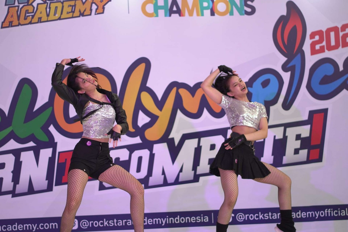Bagaimana Rockstar Academy Mempersiapkan Anda untuk Tampil dengan Kelas Hip Hop